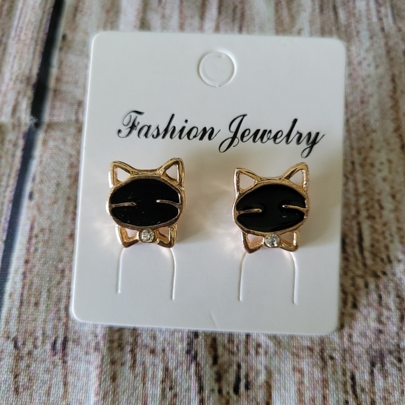 Gold Cat with Black Stone Stud Earrings ✨️ - Picture 5 of 7